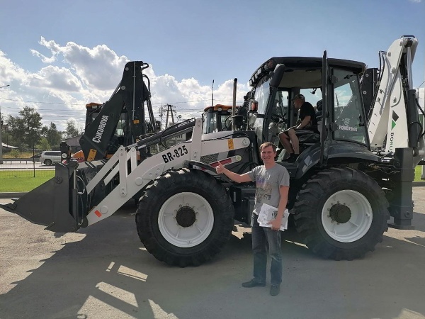 Передали равноколесный Borus BR-825 заказчику в Иркутске